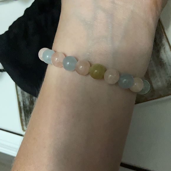 Lola Rose Semi-precious stones and pearl bracelet - Picture 3 of 4